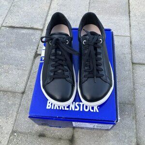 Birkenstock black sneaker, essentially new, size 38, super comfortable